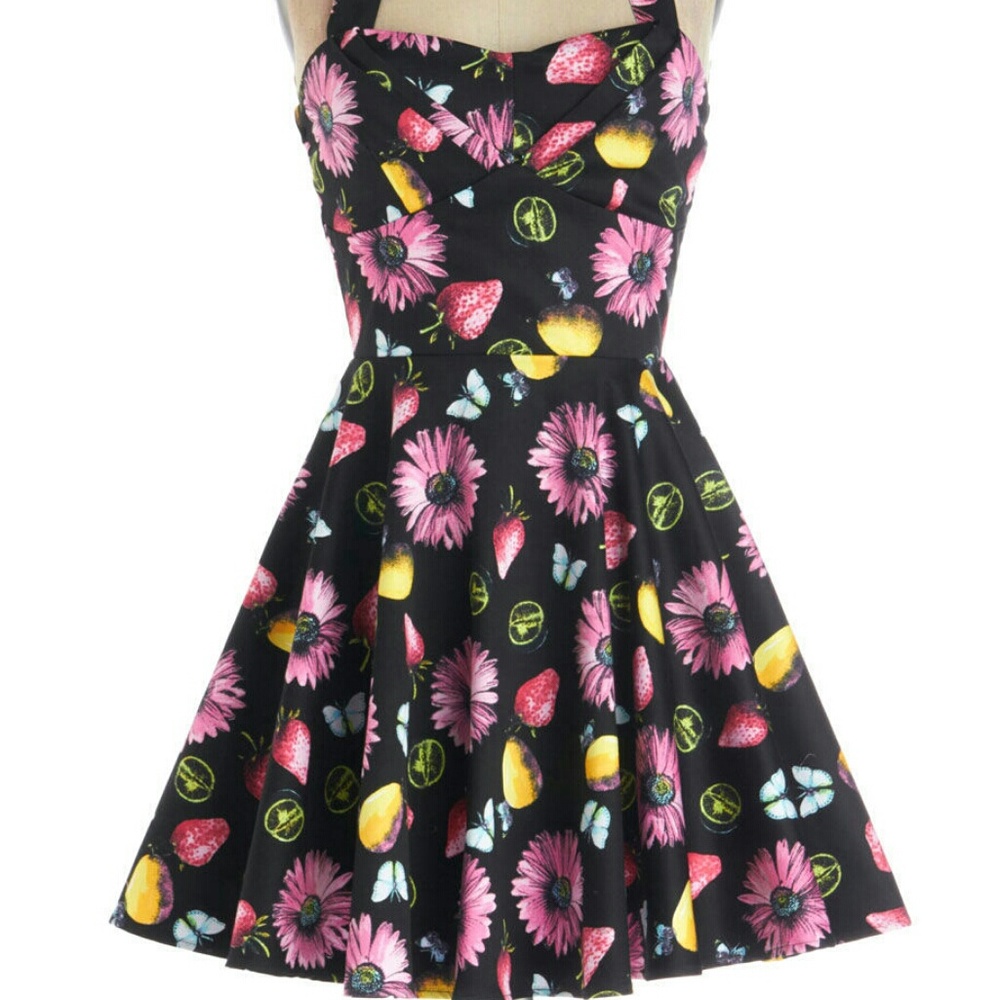 MODCLOTH 🍰 "Travelling Cupcake" 🍰 A-line dress!
